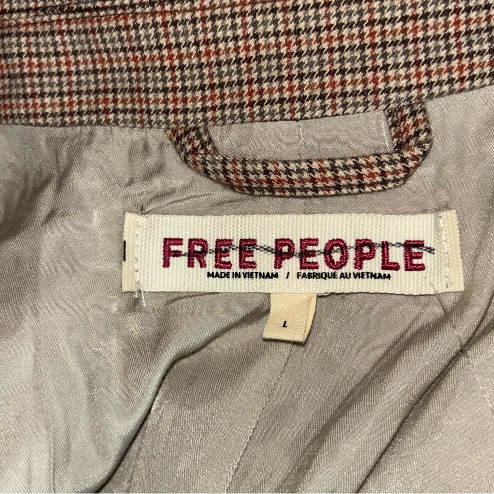 Free People oversized checked blazer in taupe plaid - Picture 14 of 16